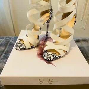 Jessica Simpson Cream and Black Snakeskin Heels
